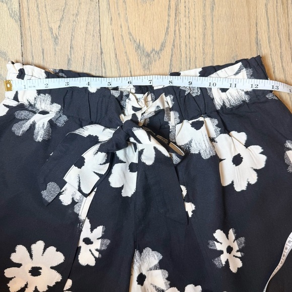 Madewell Women’s Drapey Pull-On Shorts in Ikat Floral Size X-Small - Picture 12 of 15